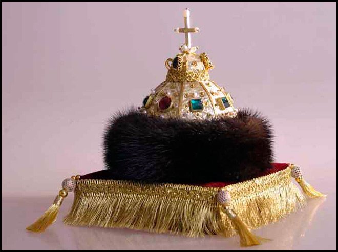 Золотая Шапка Мономаха - женская шапка