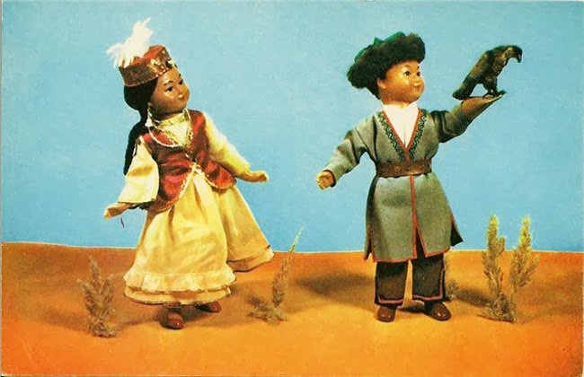 1383117529_soviet-dolls-12.jpg
