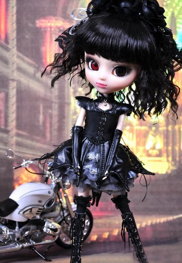 Готические куклы 1383995137_gothic-doll-01