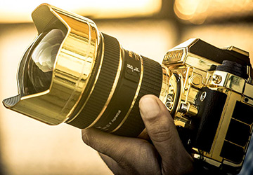 Золотой фотоаппарат