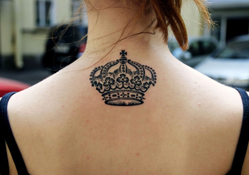 Корона на холке Татуировка