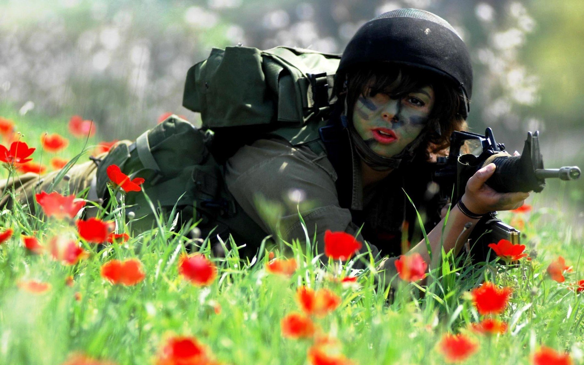 Фото “Девушки в военной форме” на аву (30 фотографий)