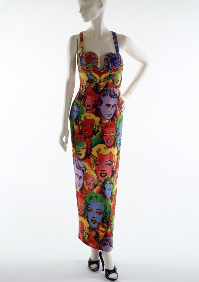 Кислотное платье Джанни Версаче