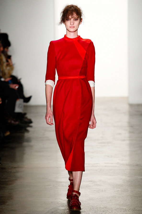 Красные платья из коллекций 14-15