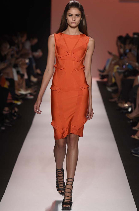 Оранжевое платье фото