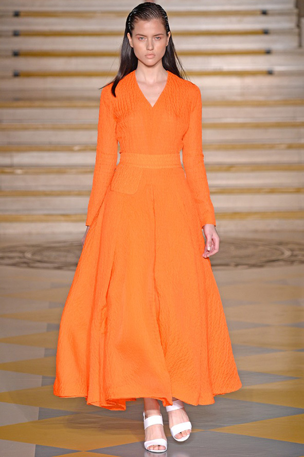 Оранжевое платье фото