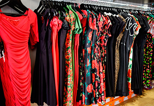 Какие платья купить во время распродажи летней коллекции