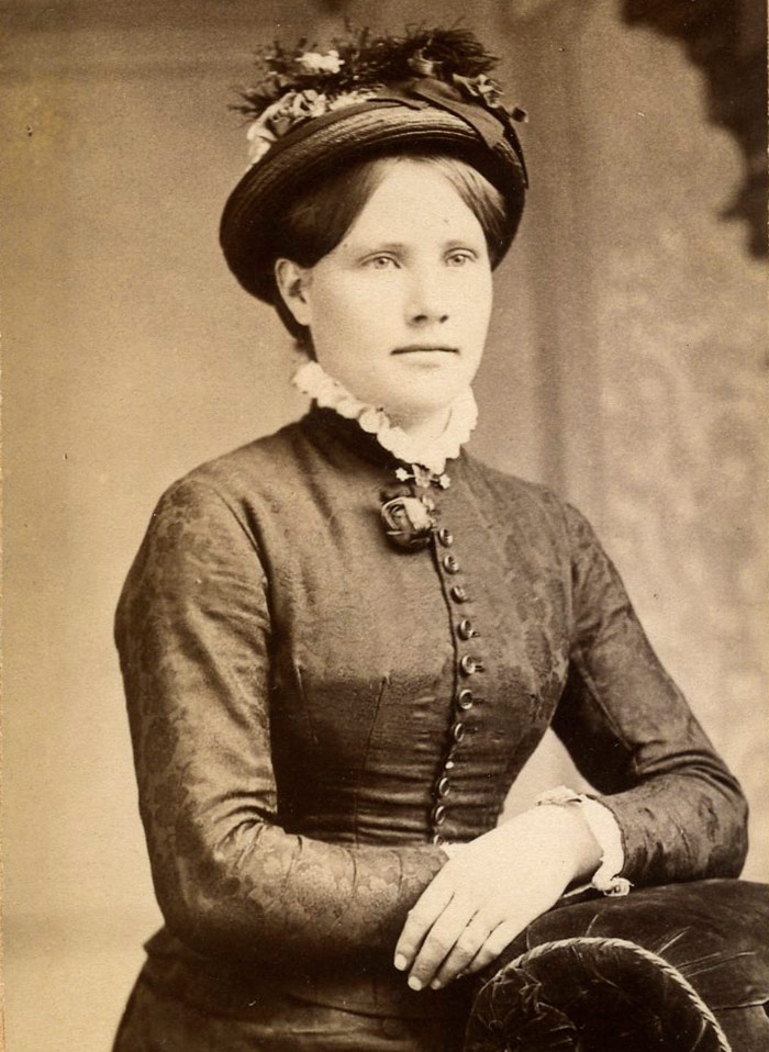 Женские шляпки 1880 годов