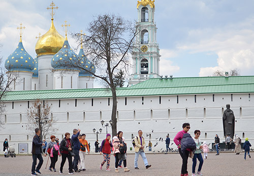 Пасха и стиль китайских туристов в России