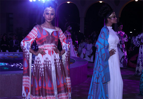 История ткани икат и современная мода Востока
