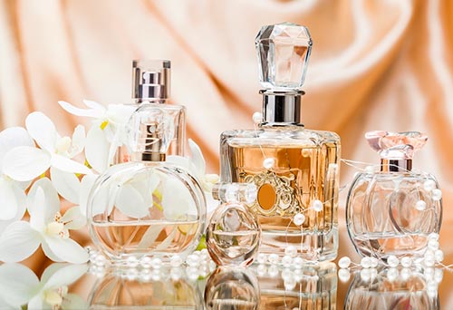 7 парфюмерных ароматов для 8 марта