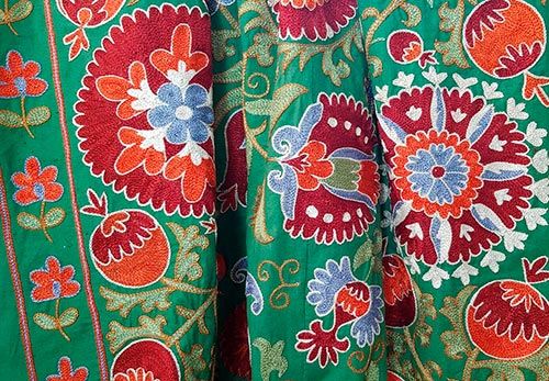 Художественная вышивка Сюзане: искусство Узбекистана